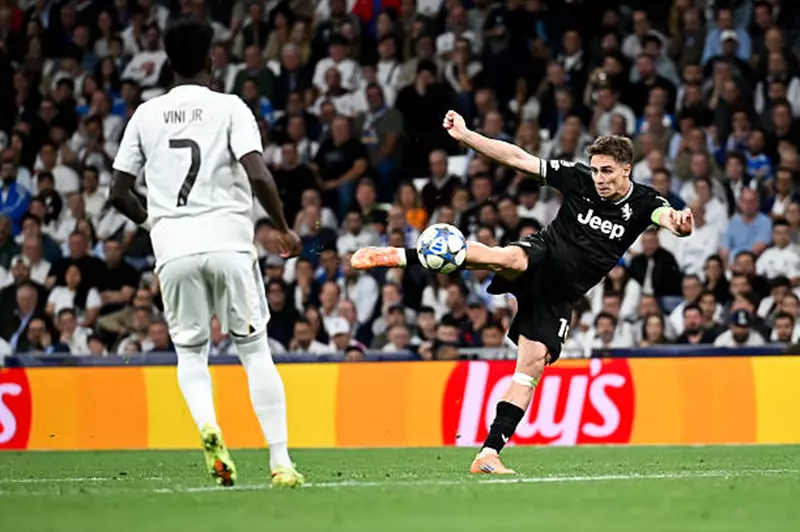 تقارير: ألونسو يرغب في ضم نجم يوفنتوس لصفوف ريال مدريد