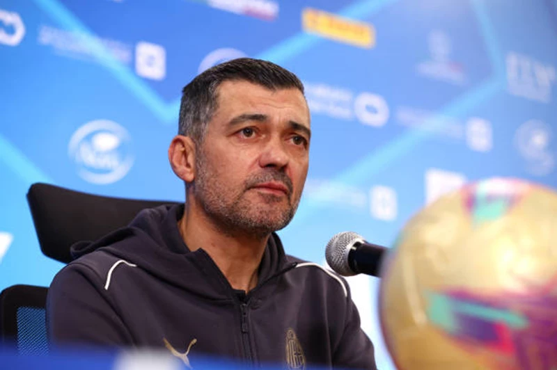 3 خيارات أمام كونسيساو لتعويض غياب مدافعه