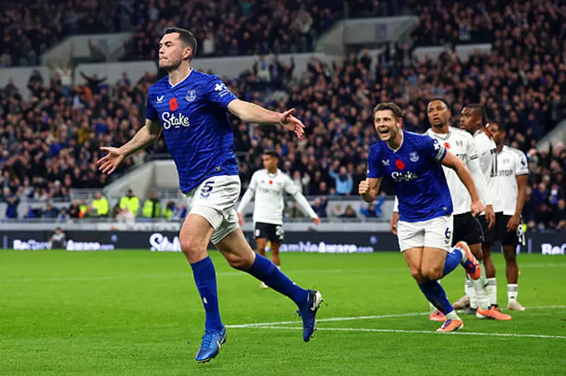 إيفرتون يسقط فولهام وانتصار وست هام بالدوري الإنجليزي