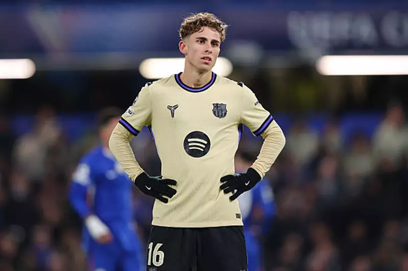 برشلونة يكشف تفاصيل إصابة فيرمين لوبيز