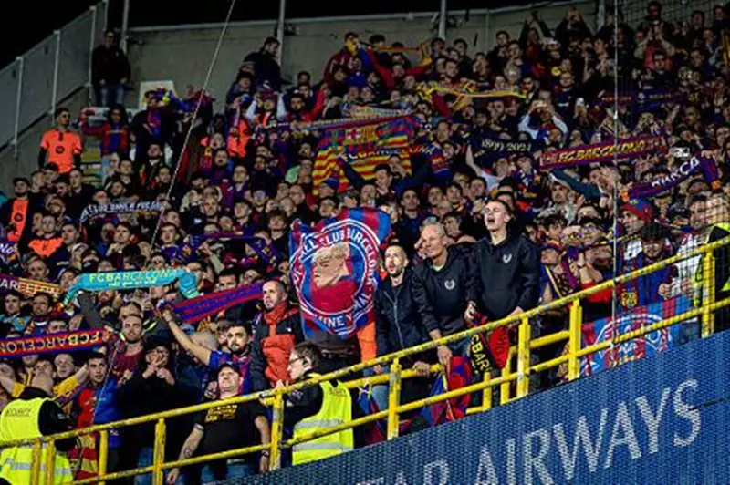 جماهير برشلونة تغادر ملعب مباراة كلوب بروج بدون حافلات