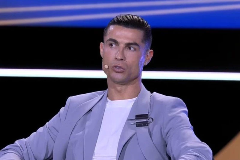 لرجال الأعمال والنجوم.. رونالدو يطلق ناديًا فخمًا في مد